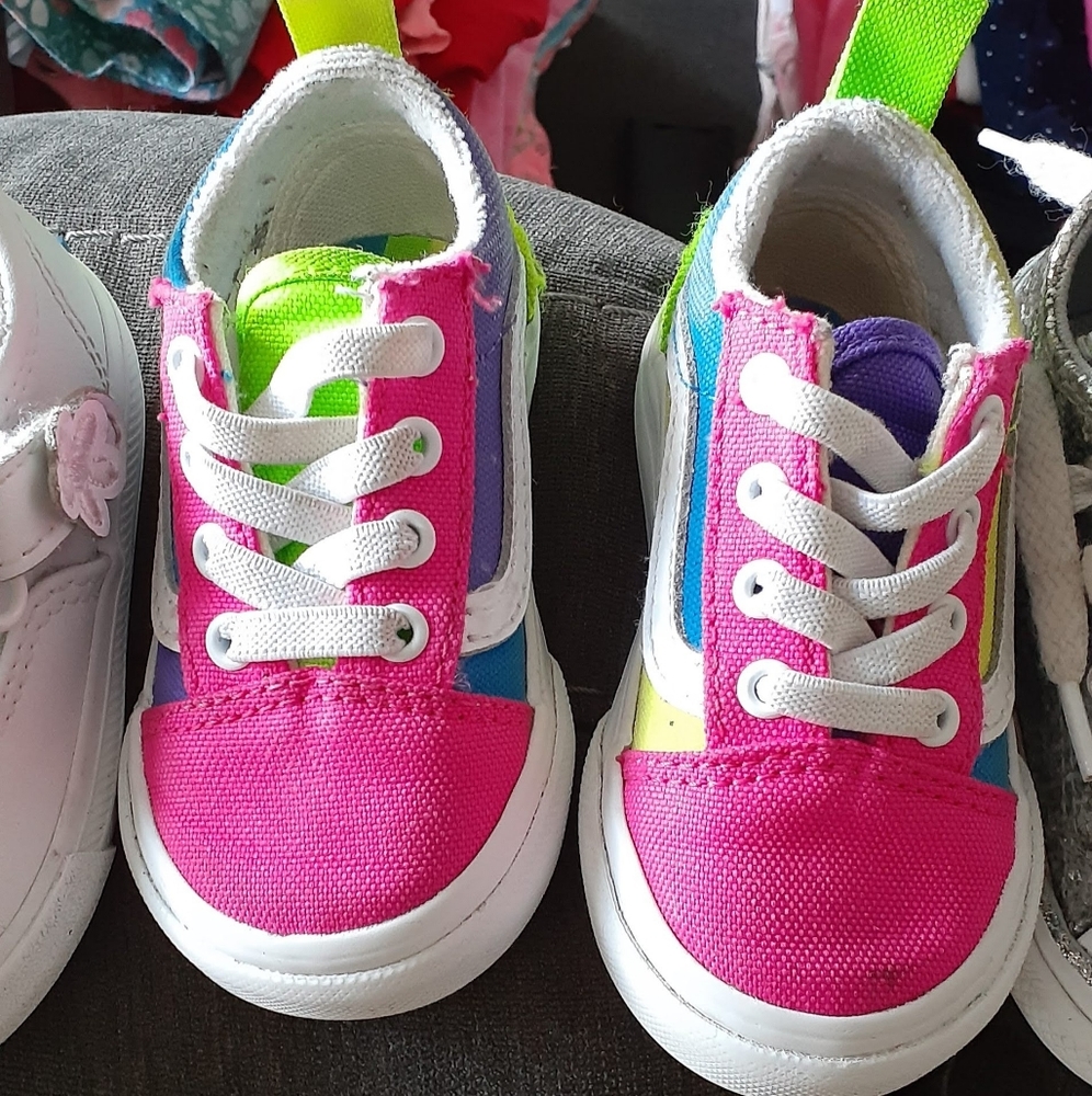 Shoes - Picture 2 of 5